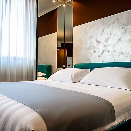 Business Hotel Casale Monferrato Luaran gambar