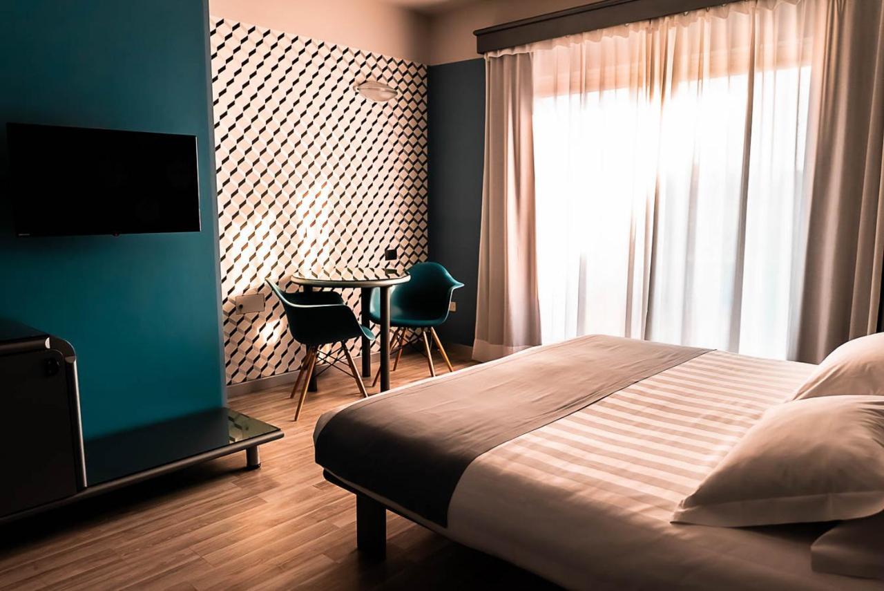 Business Hotel Casale Monferrato Luaran gambar