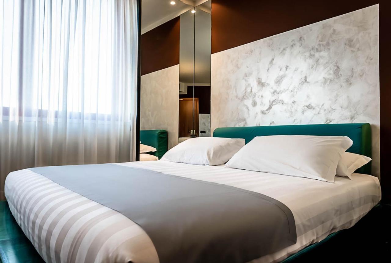 Business Hotel Casale Monferrato Luaran gambar