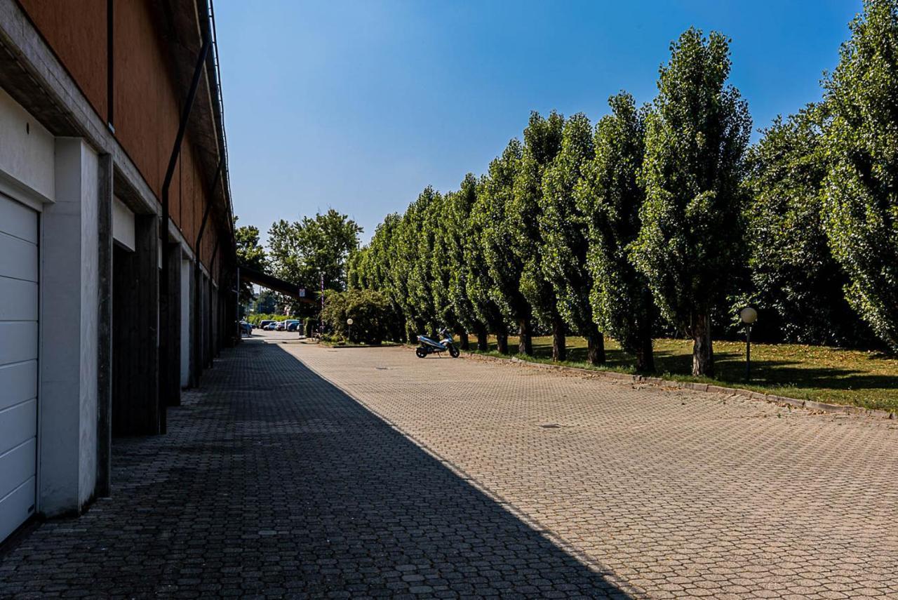 Business Hotel Casale Monferrato Luaran gambar