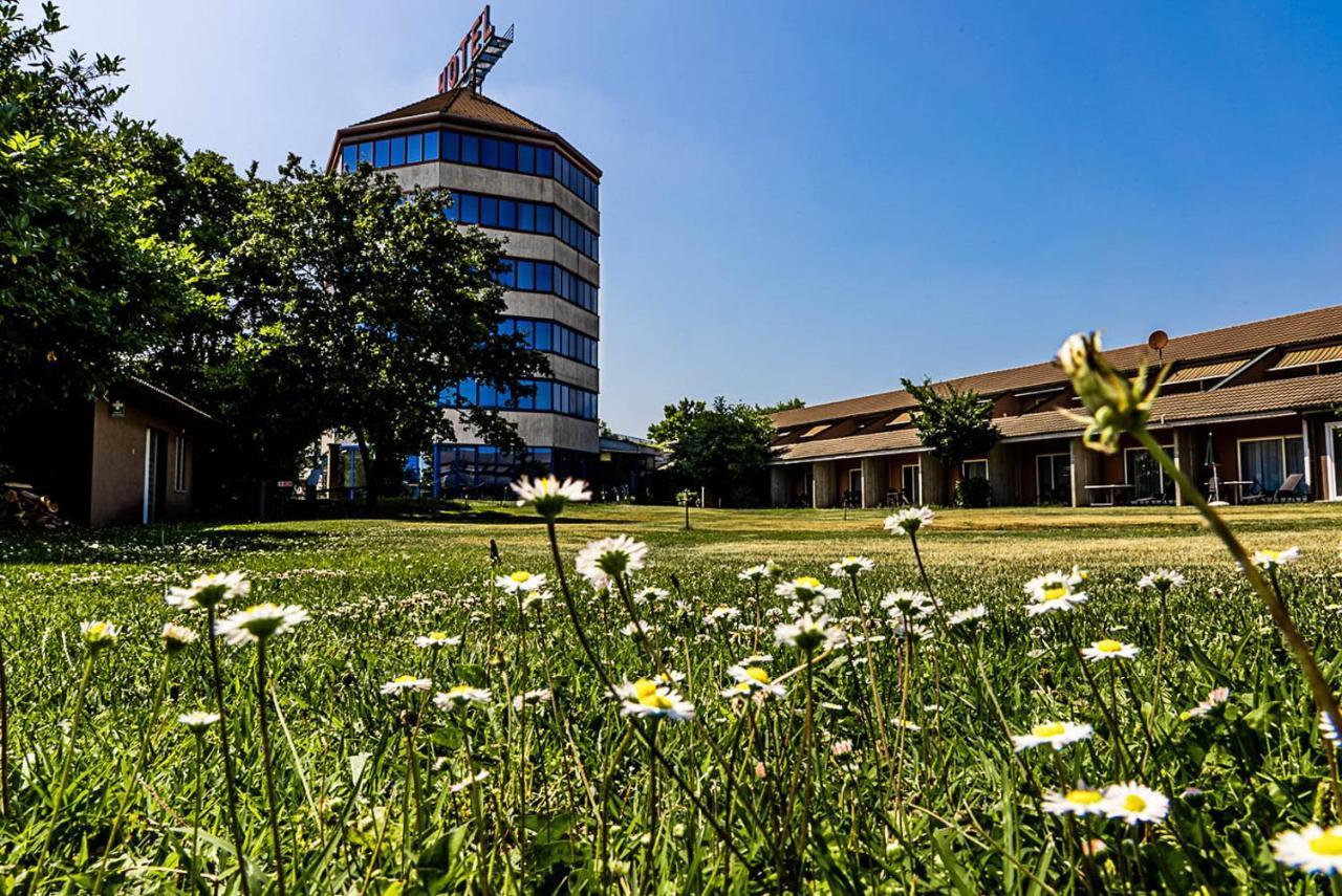 Business Hotel Casale Monferrato Luaran gambar