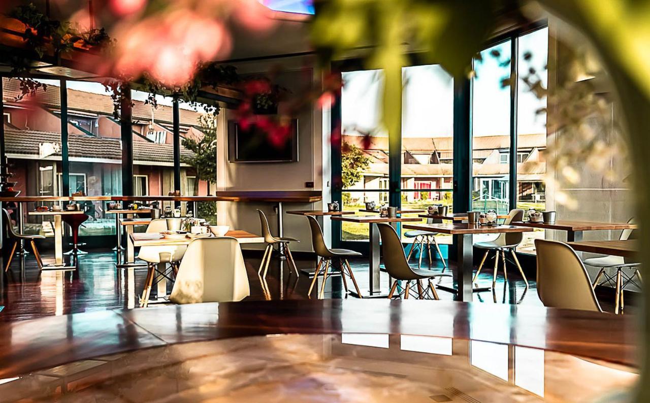 Business Hotel Casale Monferrato Luaran gambar