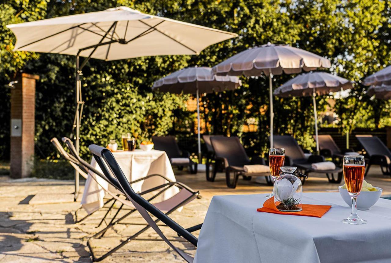 Business Hotel Casale Monferrato Luaran gambar