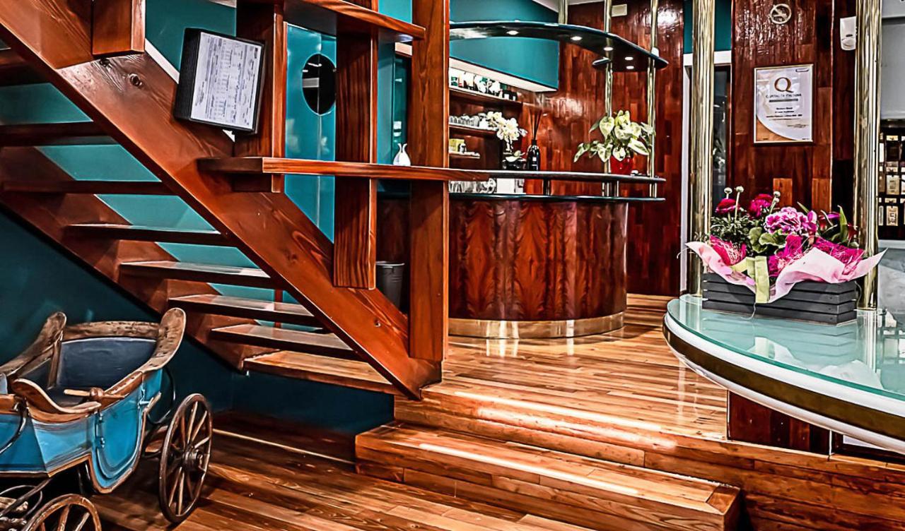 Business Hotel Casale Monferrato Luaran gambar